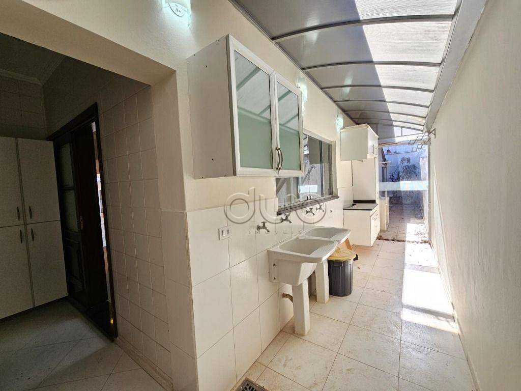 Casa de Condomínio para alugar com 3 quartos, 390m² - Foto 23