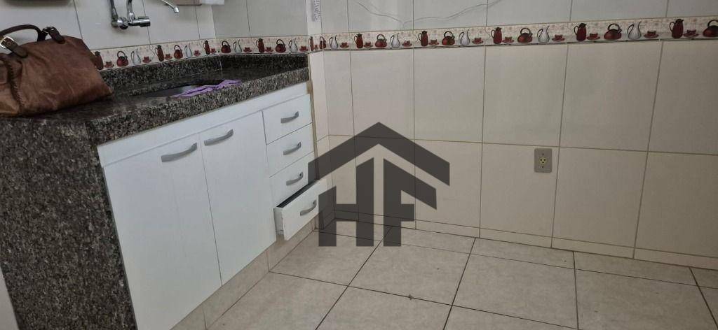 Apartamento para alugar com 2 quartos, 77m² - Foto 16