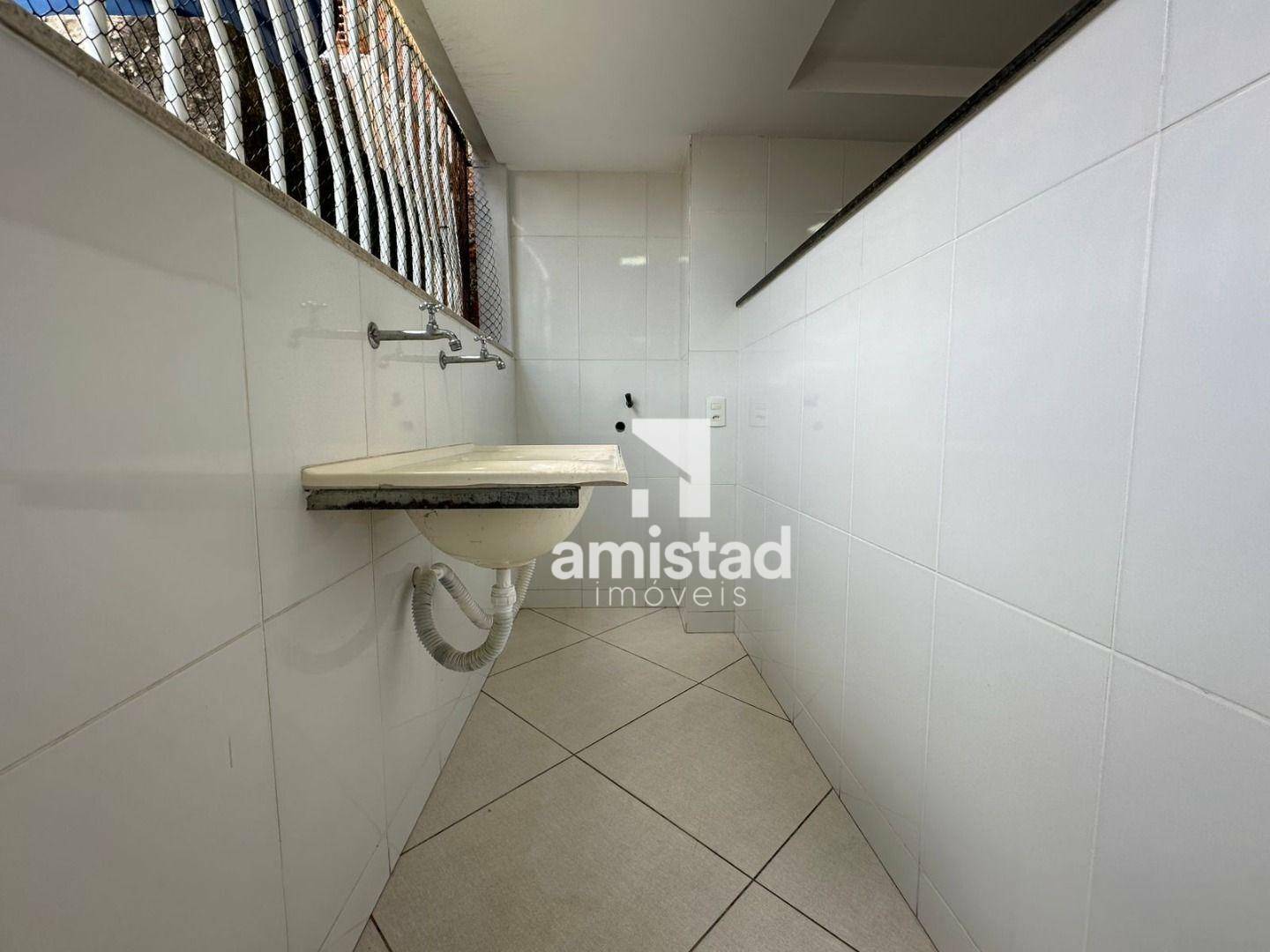 Apartamento à venda com 2 quartos, 75m² - Foto 8