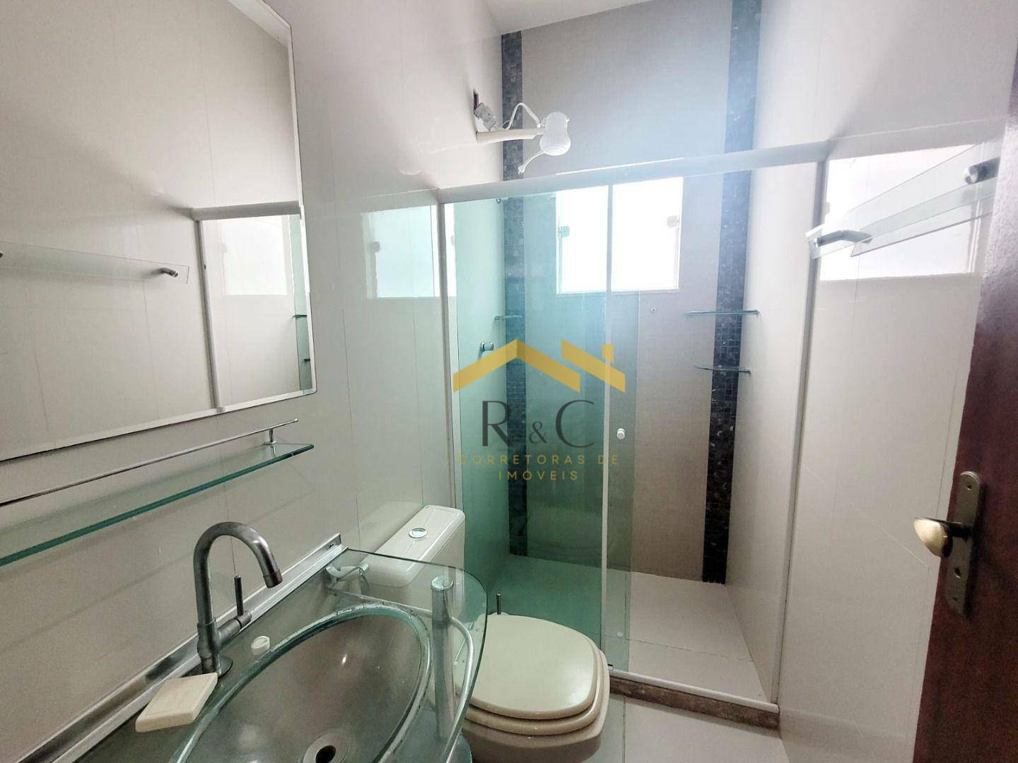 Casa à venda com 2 quartos, 70m² - Foto 11