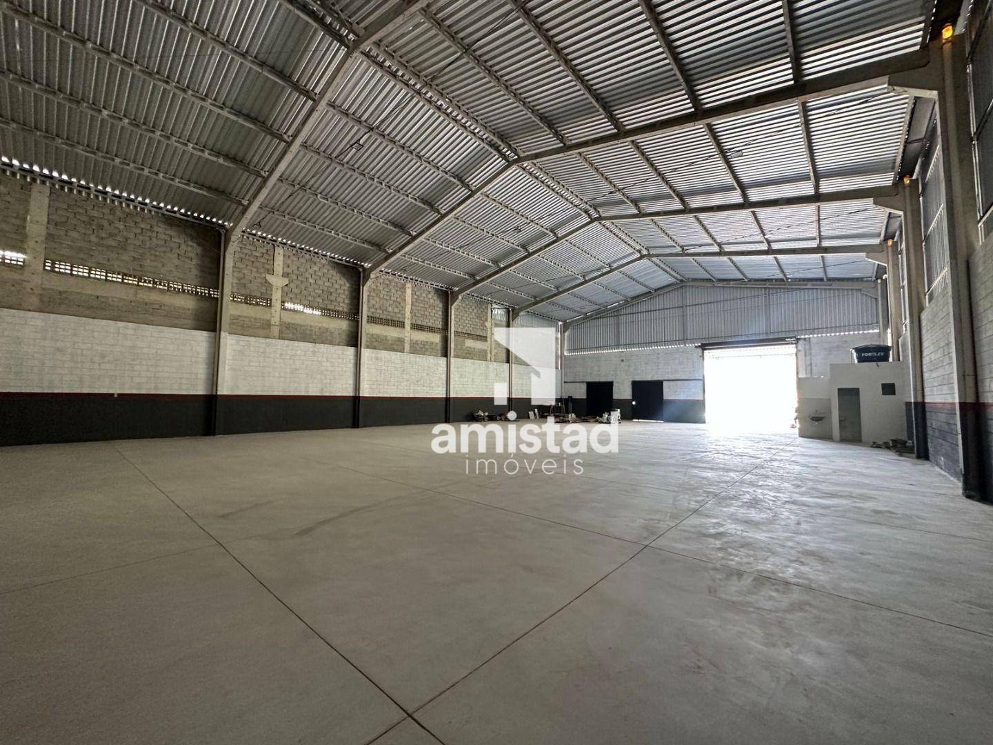 Depósito-Galpão-Armazém para alugar, 800m² - Foto 2