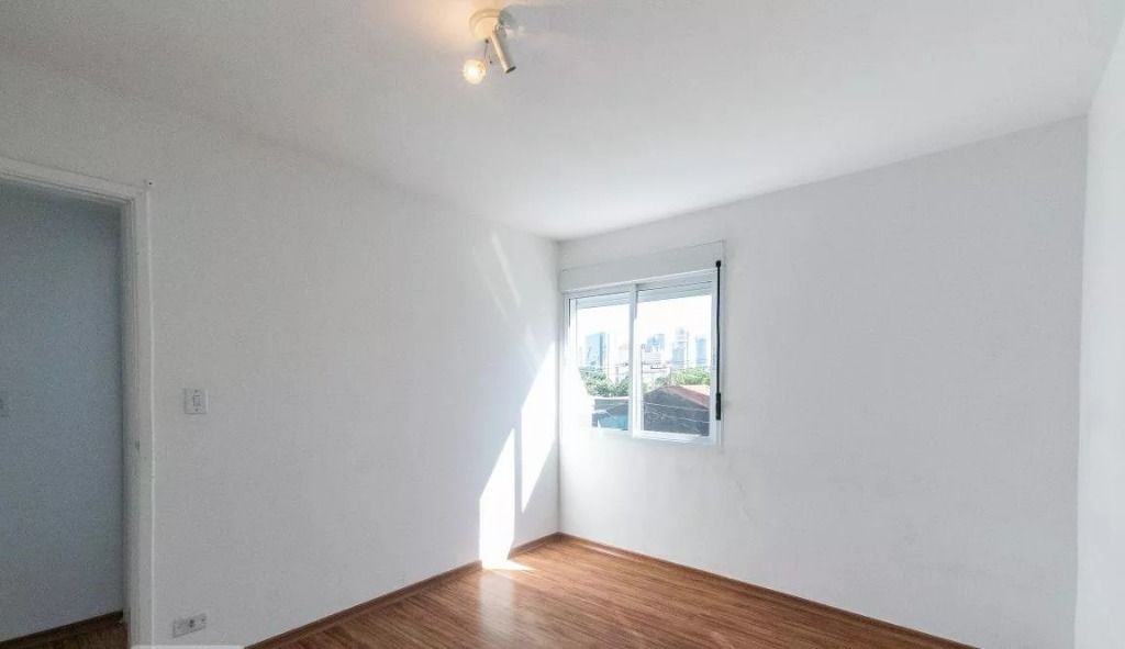 Apartamento à venda com 2 quartos, 70m² - Foto 15