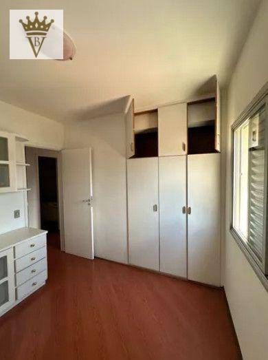 Apartamento para alugar com 3 quartos, 94m² - Foto 2