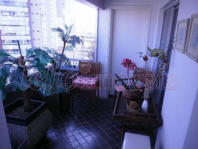 Apartamento para alugar com 3 quartos, 136m² - Foto 5