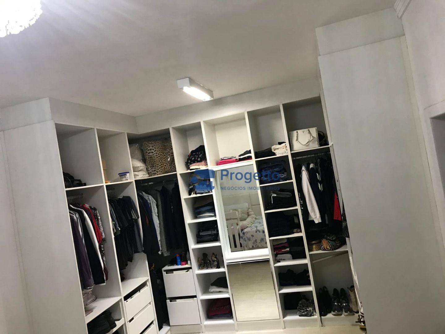 Casa à venda com 2 quartos, 250m² - Foto 17