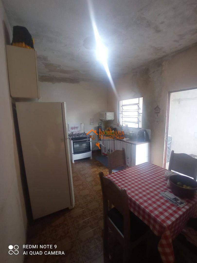 Sobrado à venda com 2 quartos, 150m² - Foto 2