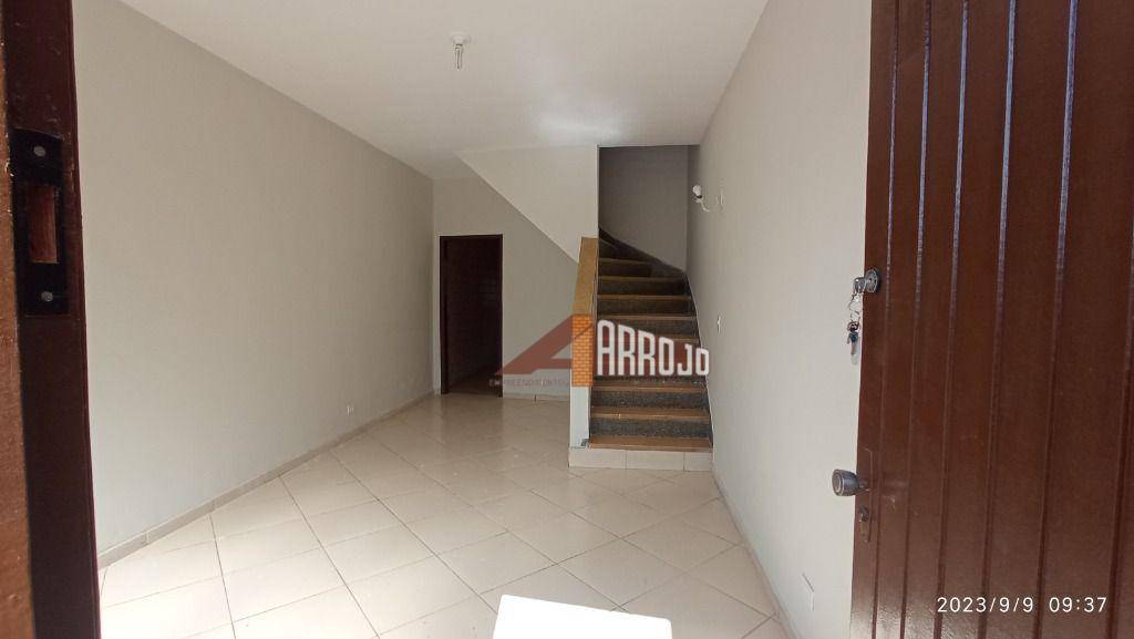 Sobrado à venda com 2 quartos, 90m² - Foto 2