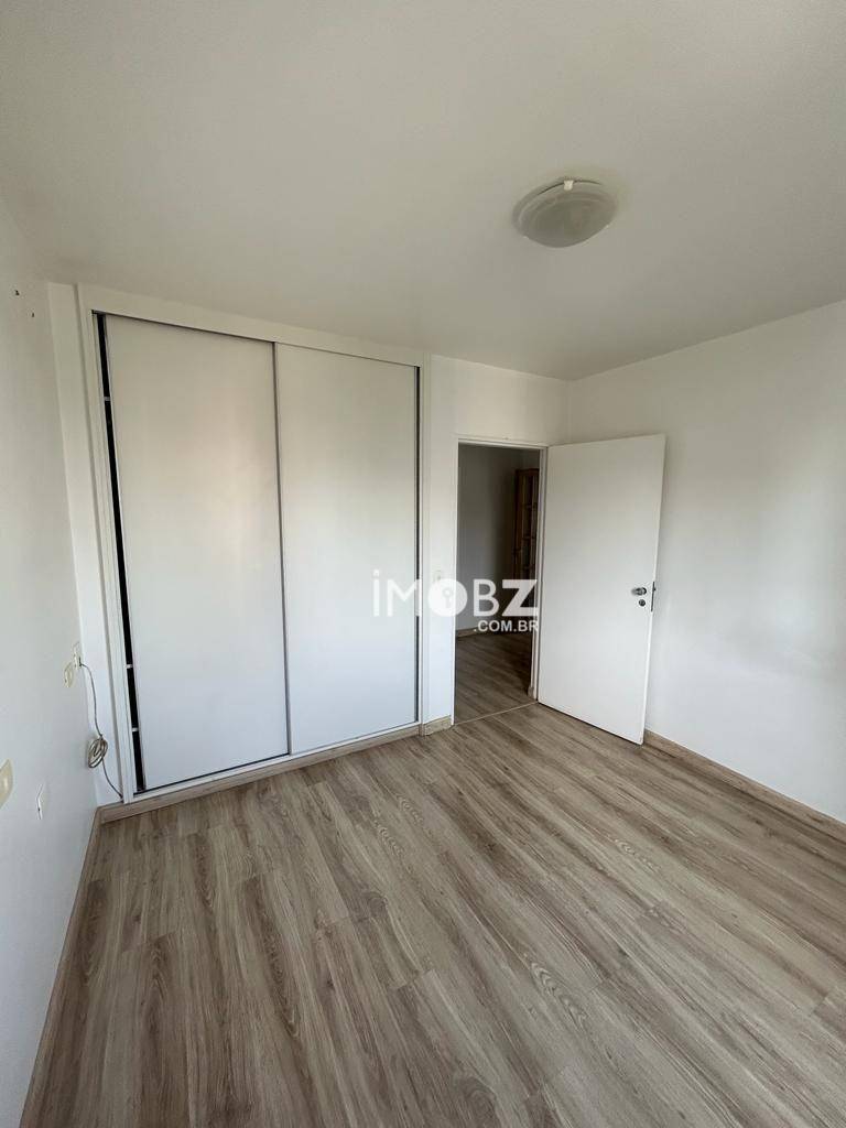 Apartamento à venda com 3 quartos, 120m² - Foto 9