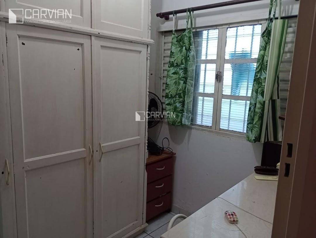 Casa à venda com 4 quartos, 200m² - Foto 13