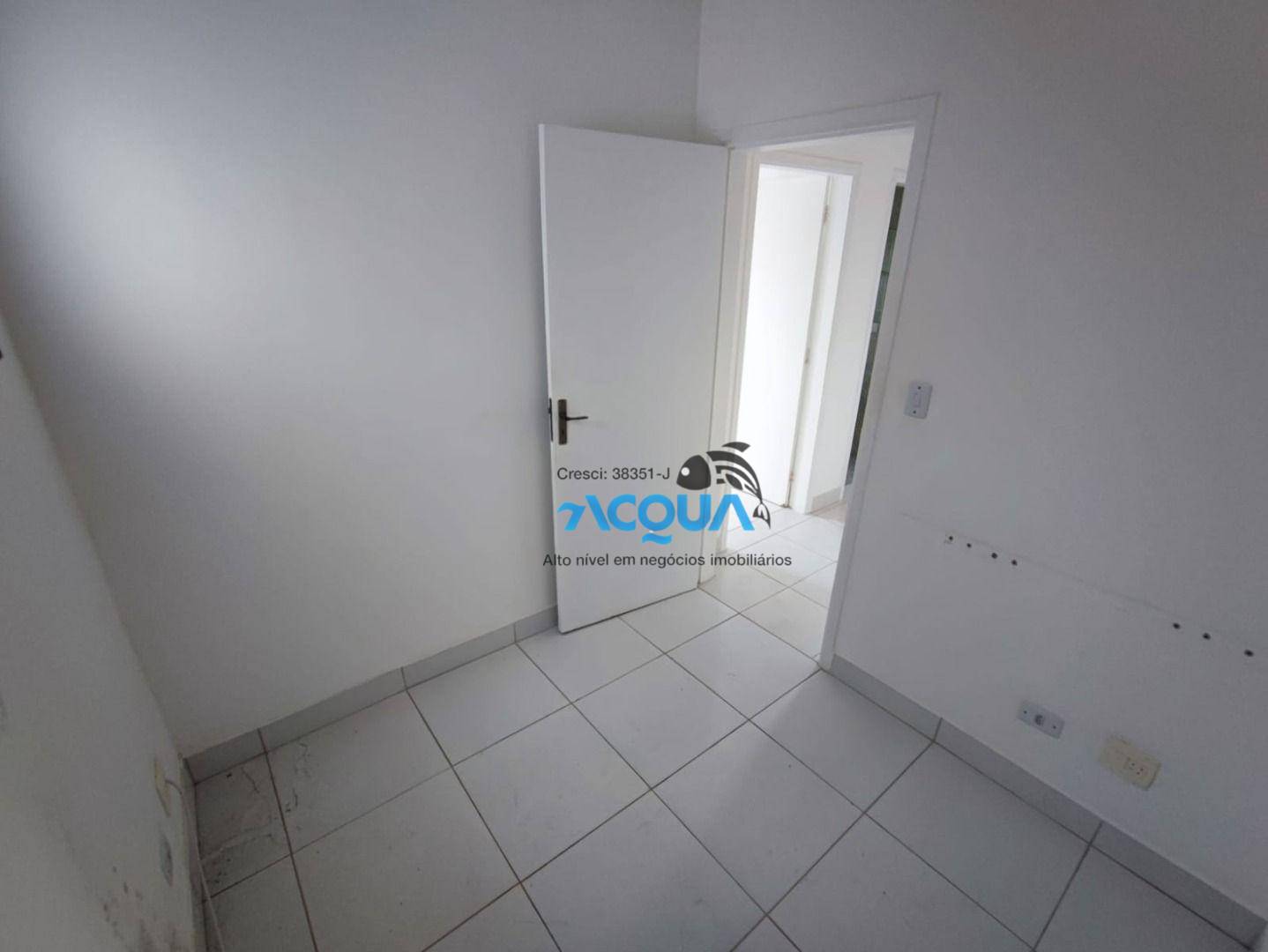 Apartamento à venda com 3 quartos, 85m² - Foto 3