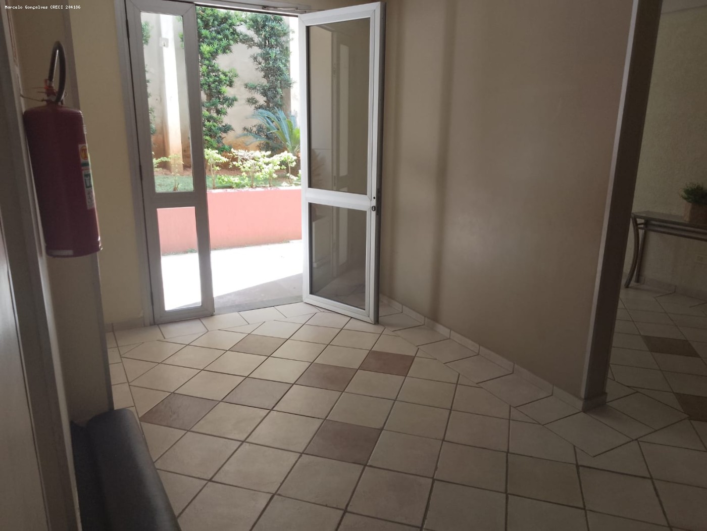Apartamento à venda com 2 quartos, 54m² - Foto 23