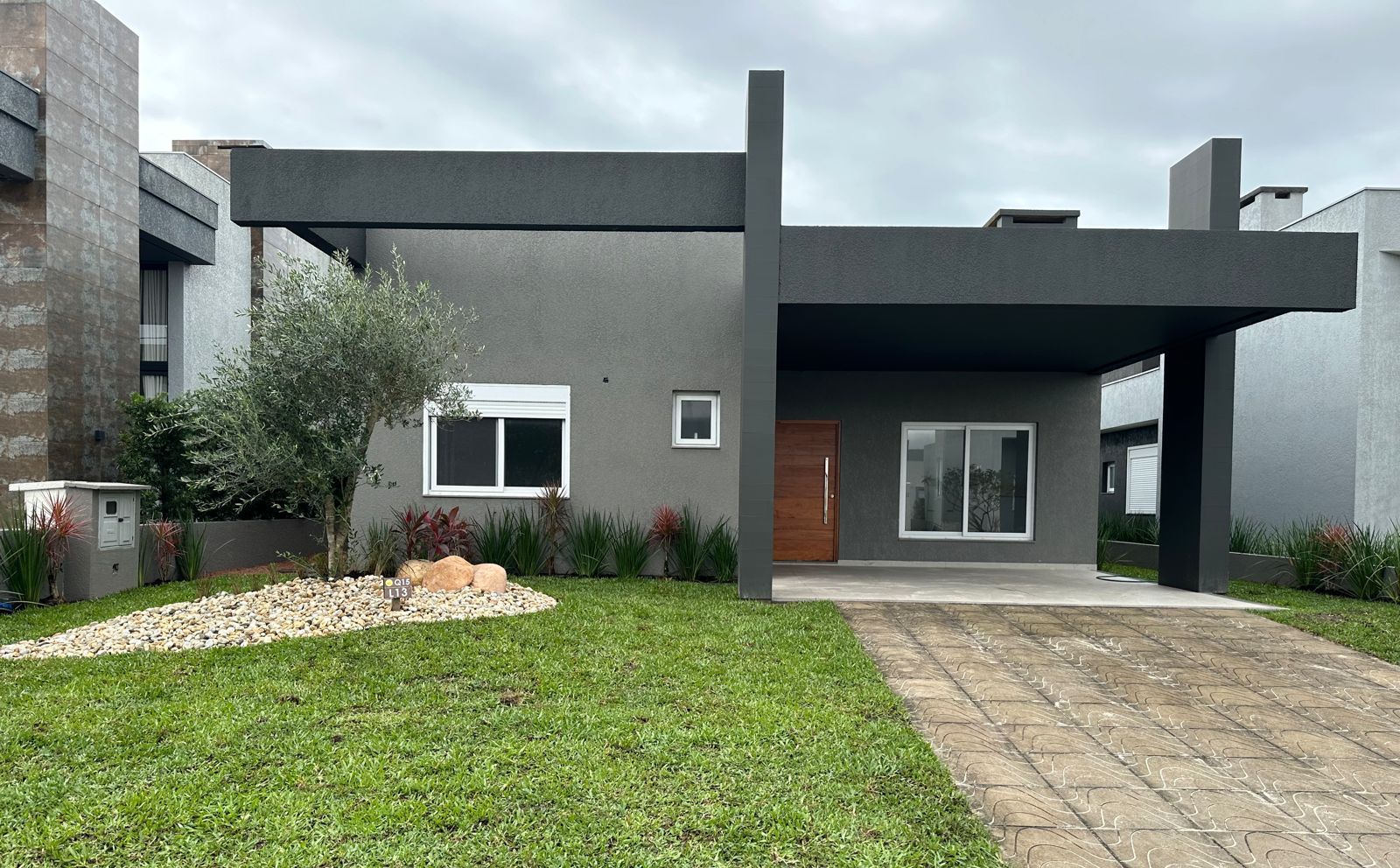 Casa de Condomínio à venda com 3 quartos, 150m² - Foto 1