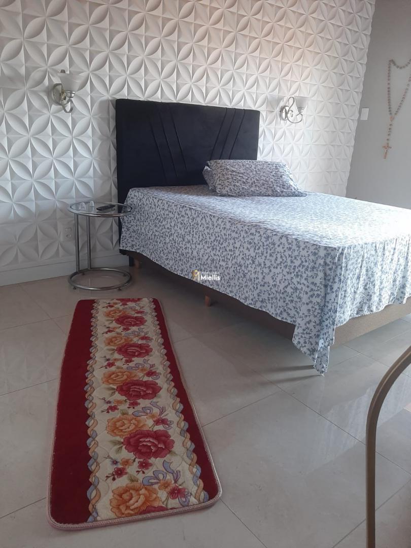 Casa à venda com 3 quartos, 200m² - Foto 7