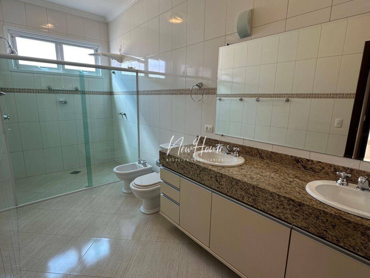 Casa à venda com 3 quartos, 306m² - Foto 13