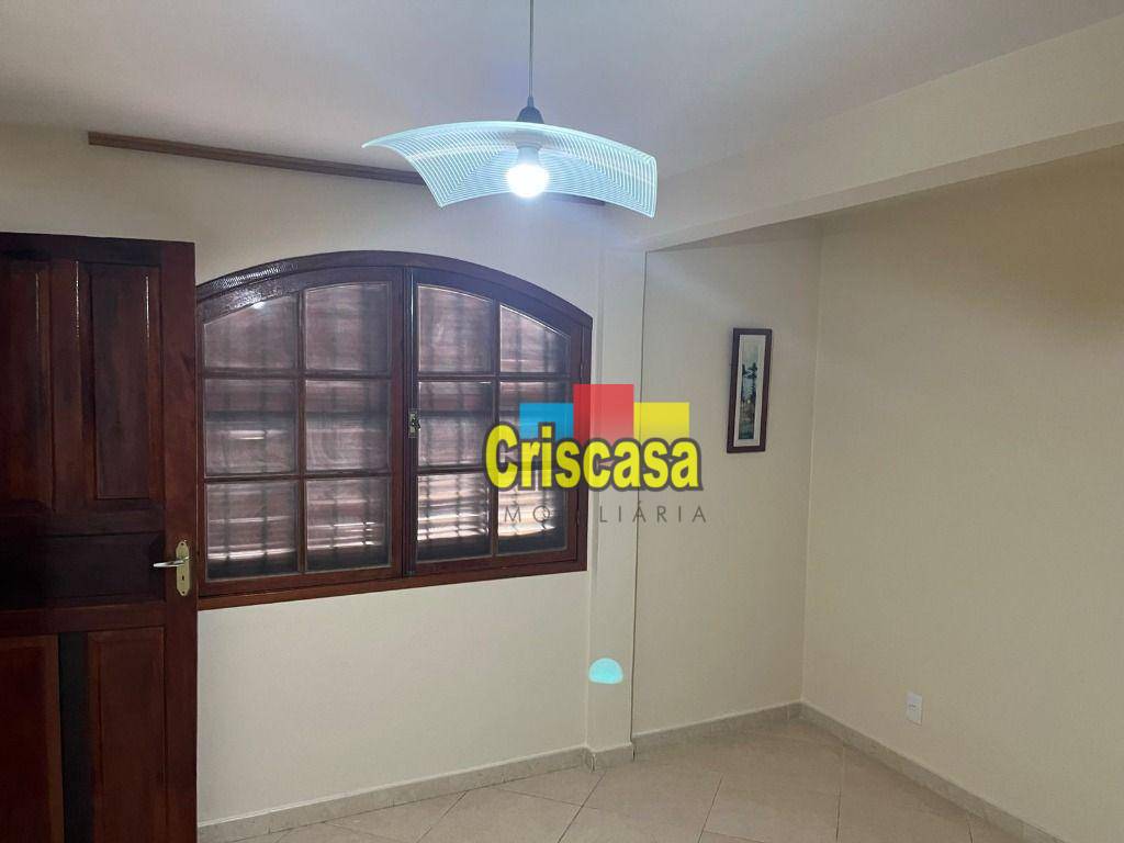 Casa à venda com 4 quartos, 150m² - Foto 3