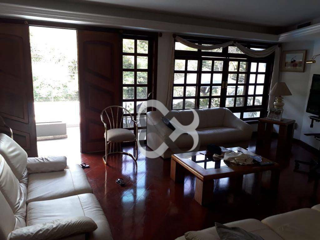 Casa à venda e aluguel com 5 quartos, 421m² - Foto 11