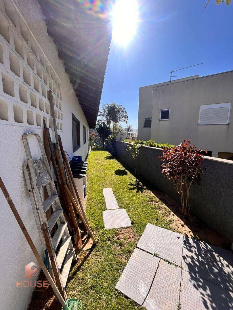 Casa de Condomínio à venda com 3 quartos, 191m² - Foto 36