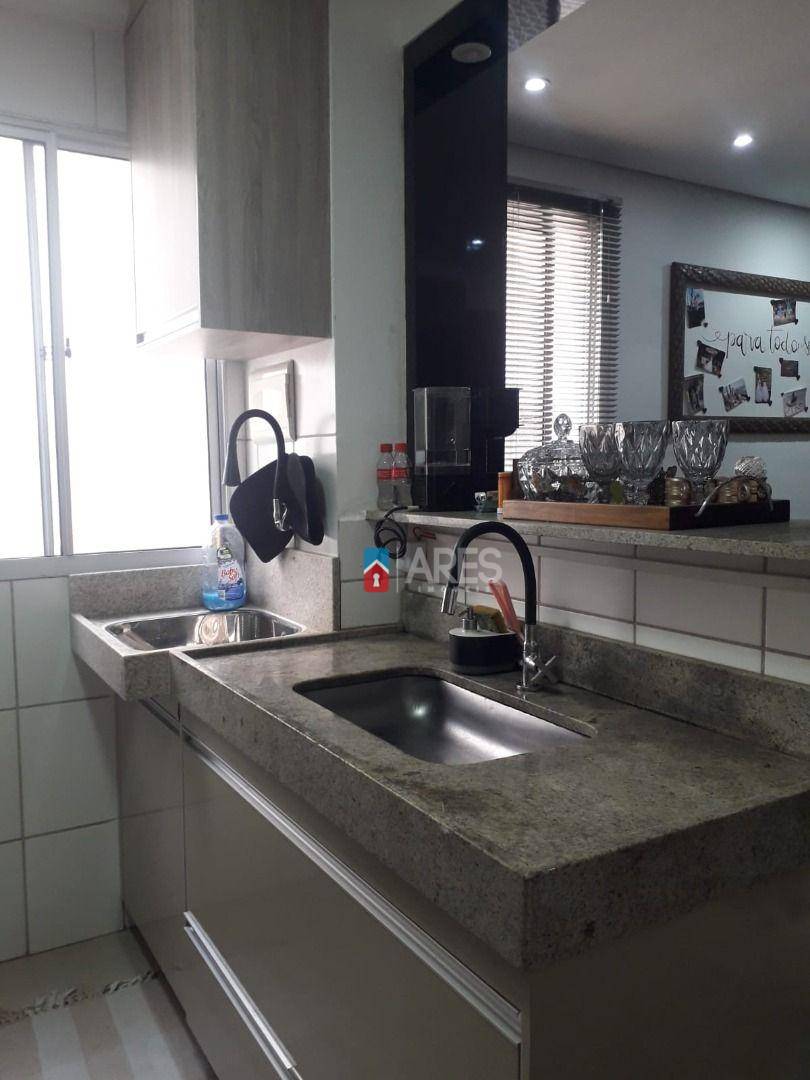 Apartamento à venda com 2 quartos, 45m² - Foto 4