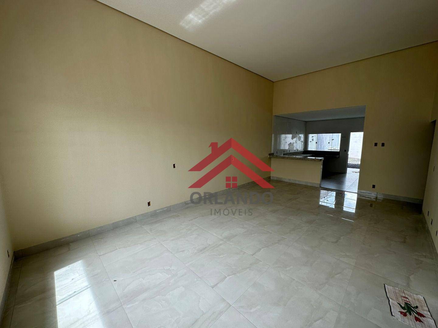 Casa à venda com 3 quartos, 132m² - Foto 1