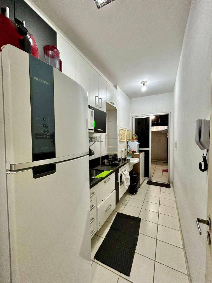 Apartamento à venda com 3 quartos, 1m² - Foto 3