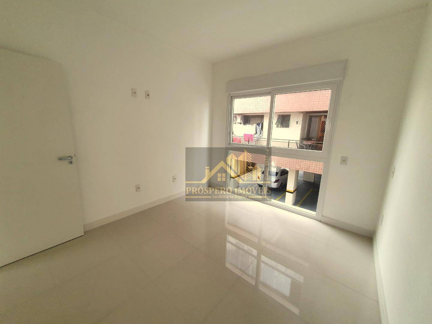 Apartamento à venda com 3 quartos, 101m² - Foto 16