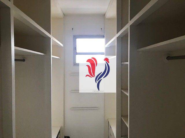 Apartamento à venda com 3 quartos, 180m² - Foto 11