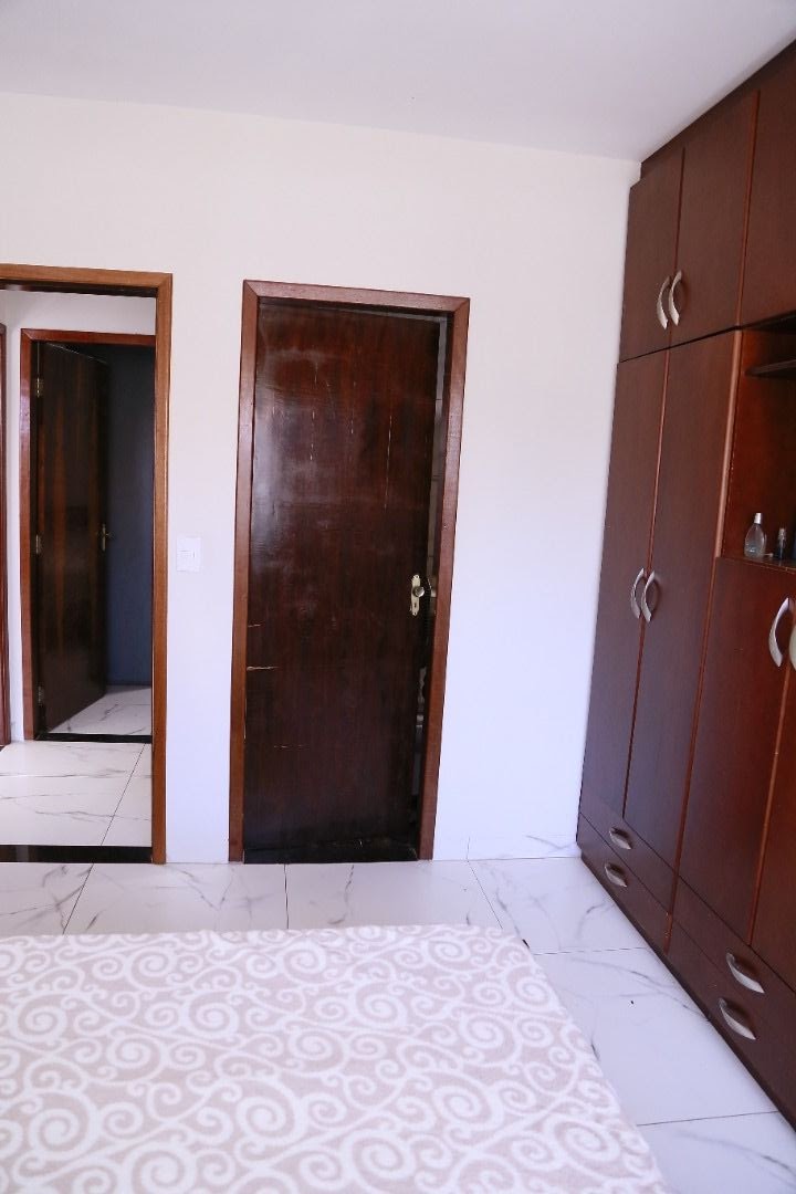 Casa à venda com 3 quartos, 201m² - Foto 8