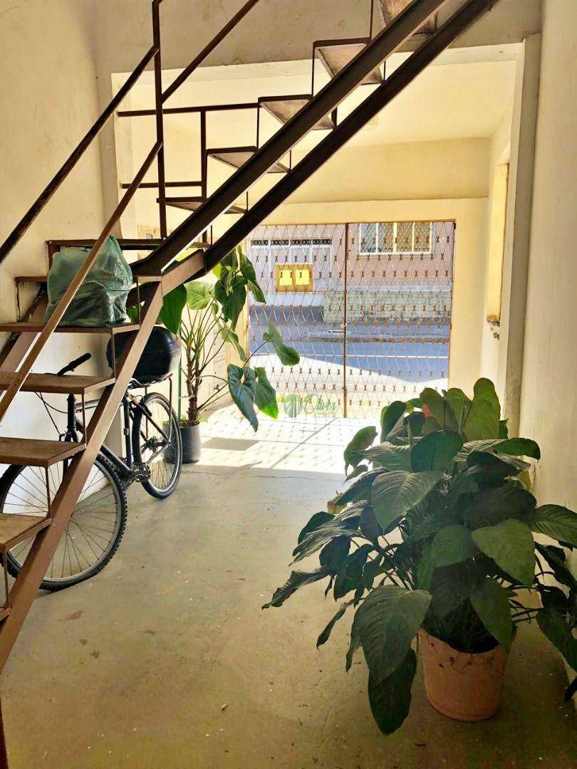 Casa de Condomínio à venda com 4 quartos, 160m² - Foto 3