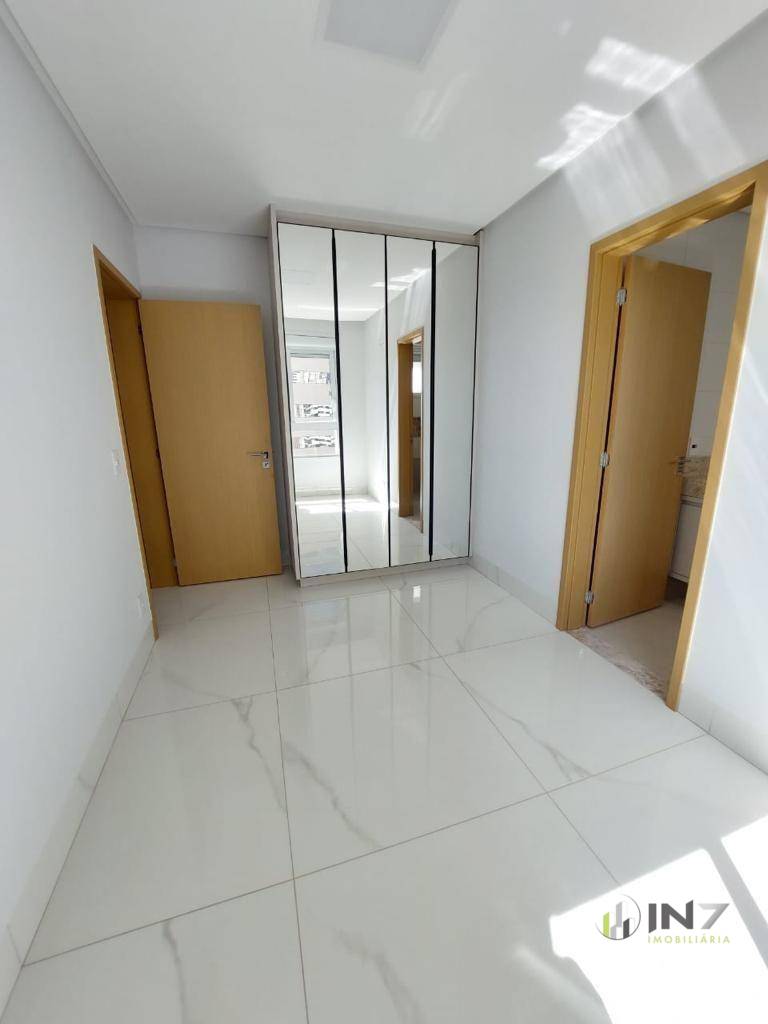 Apartamento à venda com 4 quartos, 180m² - Foto 11