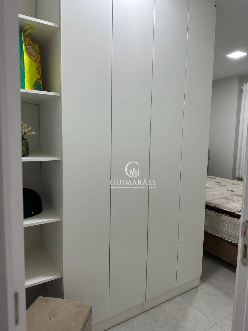 Apartamento à venda com 3 quartos, 162m² - Foto 9