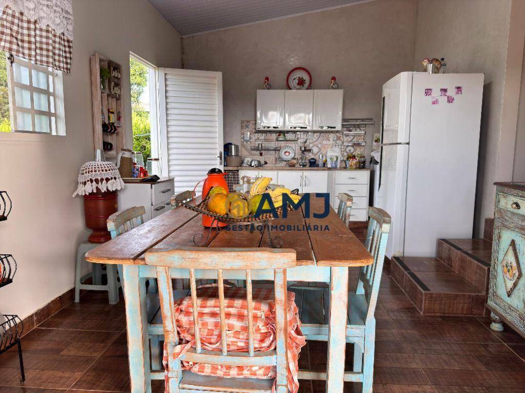 Chácara à venda e aluguel com 2 quartos, 174m² - Foto 8