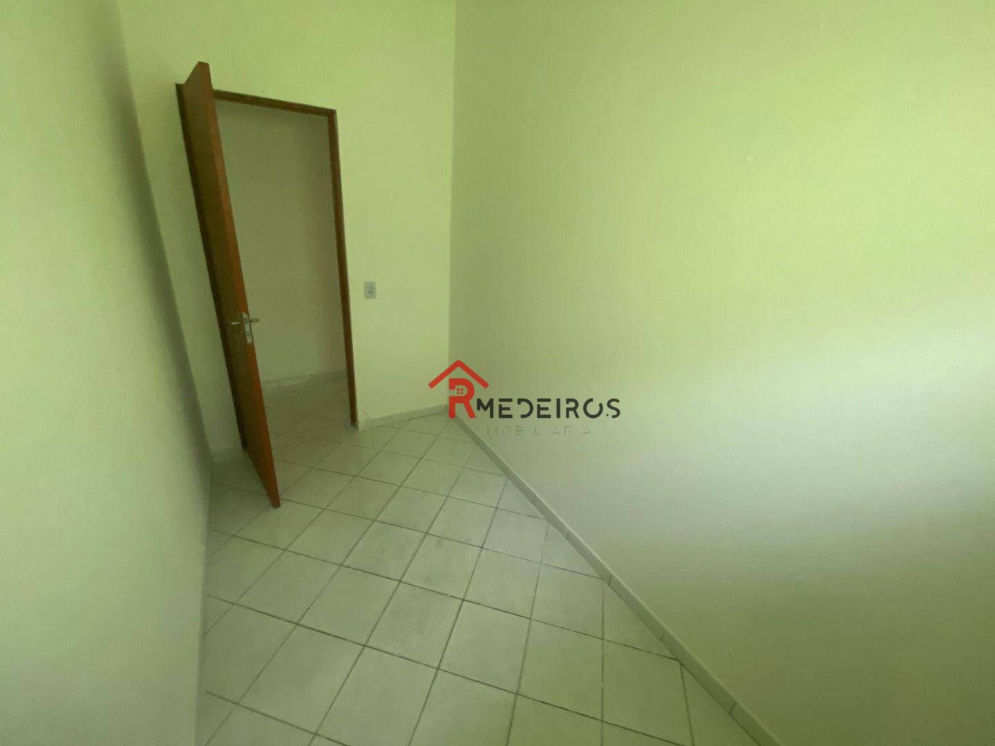 Casa para alugar com 3 quartos, 130m² - Foto 11