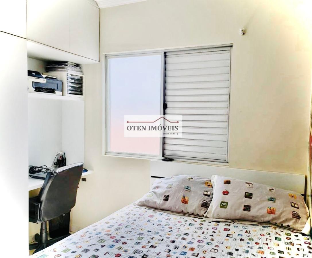 Apartamento à venda com 2 quartos, 62m² - Foto 13