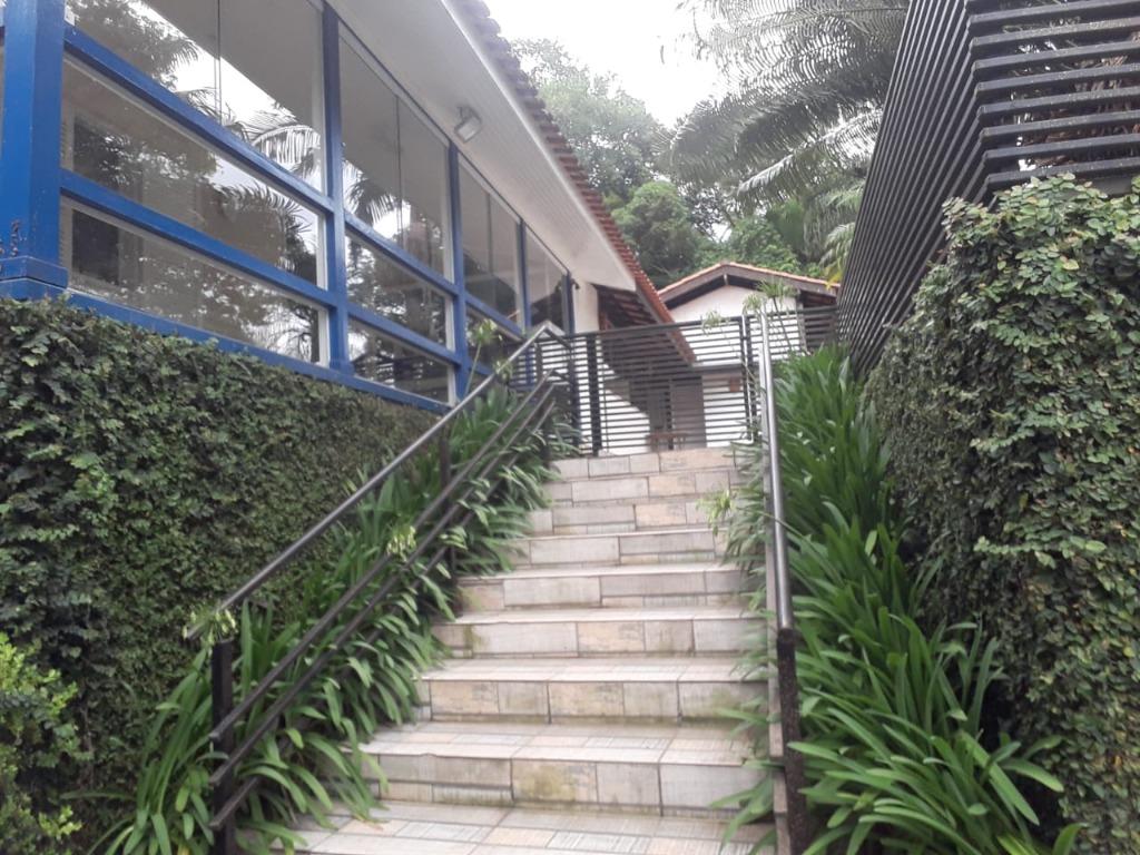 Casa de Condomínio à venda com 3 quartos, 500m² - Foto 1