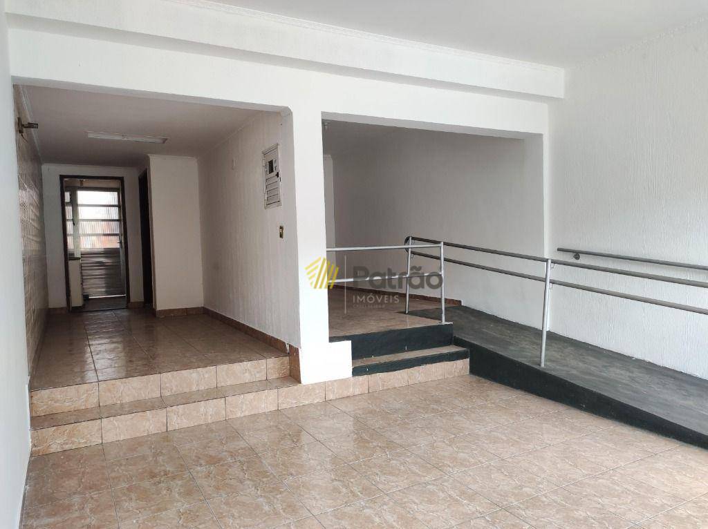 Sobrado para alugar com 4 quartos, 236m² - Foto 18