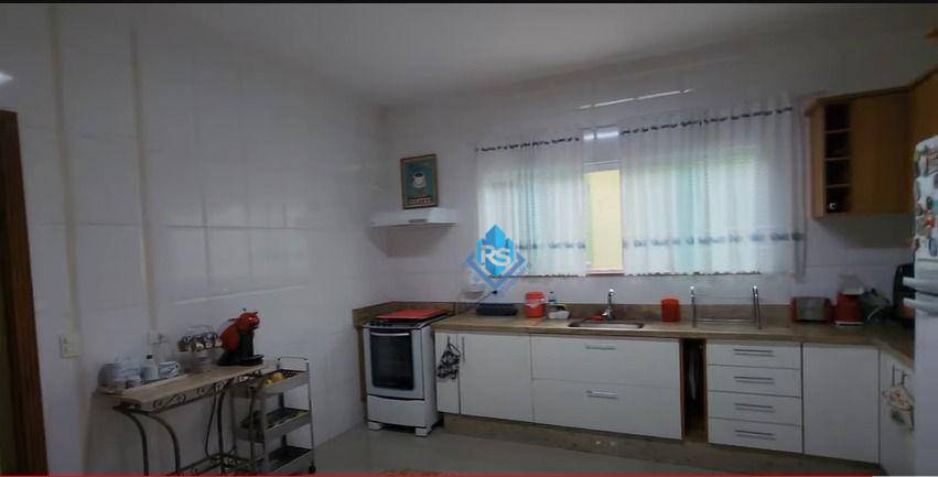 Sobrado à venda com 3 quartos, 200m² - Foto 6