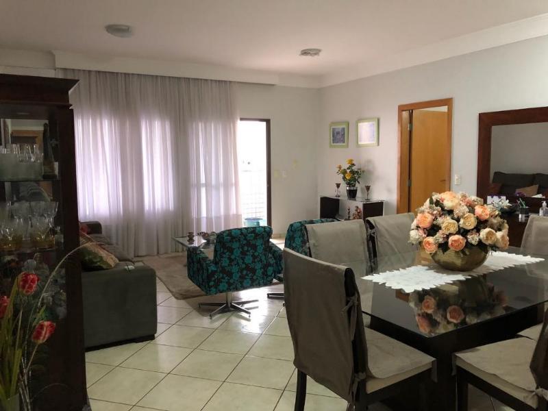 Apartamento à venda com 4 quartos, 151m² - Foto 7