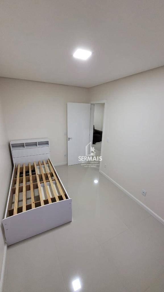 Apartamento à venda com 2 quartos, 75m² - Foto 13