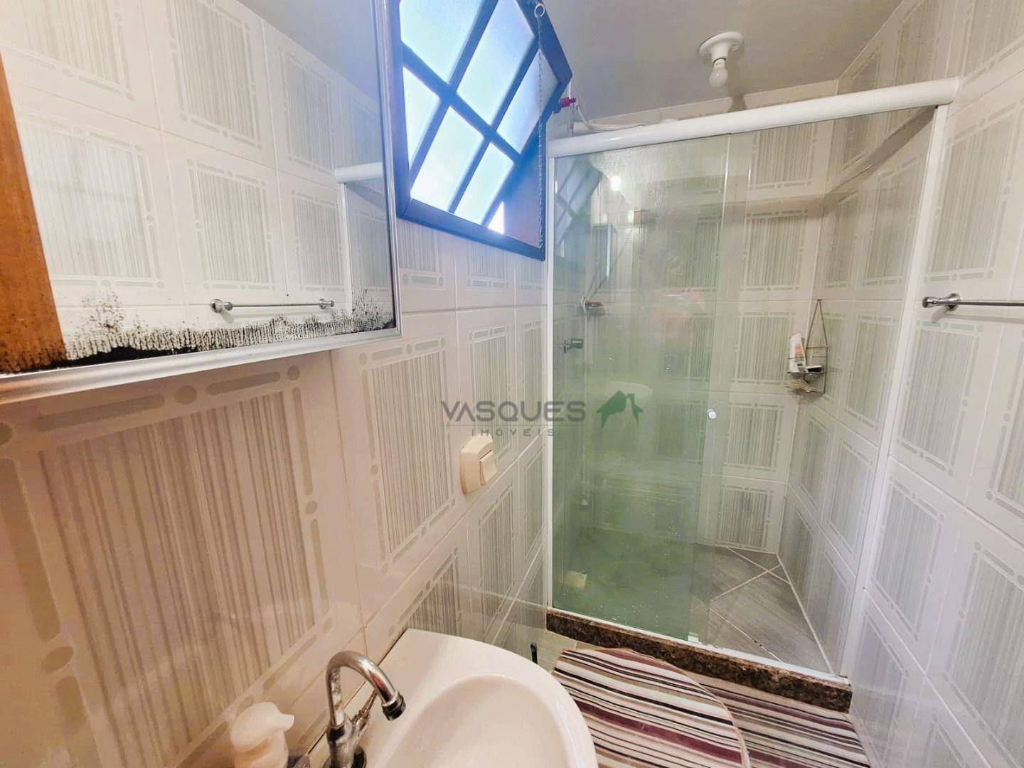 Casa à venda com 3 quartos, 80m² - Foto 11