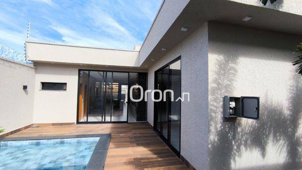 Casa à venda com 3 quartos, 180m² - Foto 2