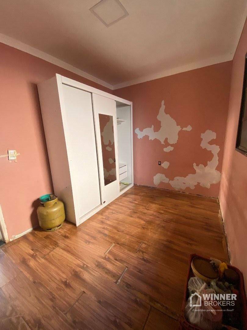 Casa à venda com 2 quartos, 60m² - Foto 9