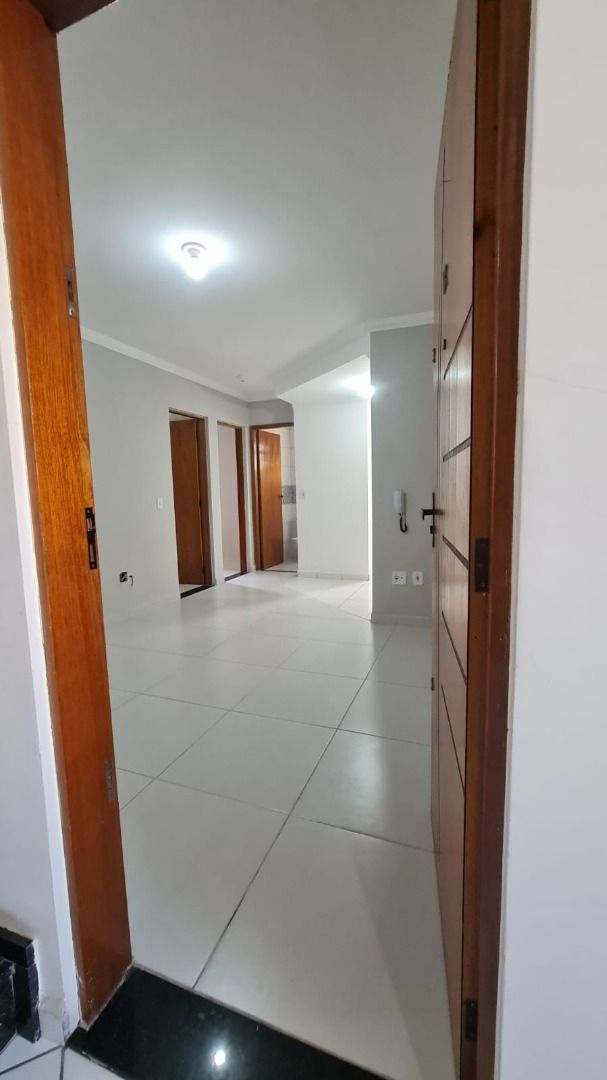 Apartamento à venda com 2 quartos, 50m² - Foto 2