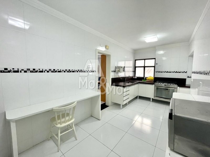 Apartamento à venda com 5 quartos, 191m² - Foto 31