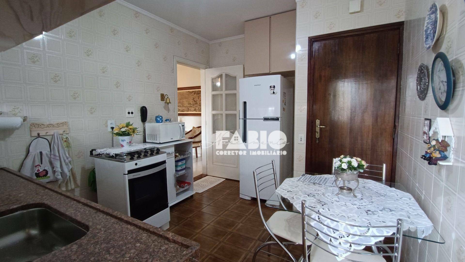 Apartamento à venda com 4 quartos, 167m² - Foto 6