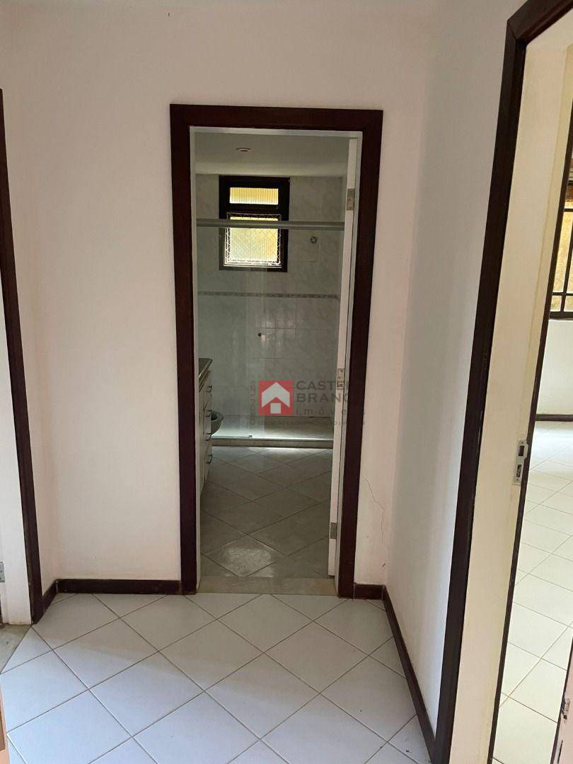 Casa de Condomínio à venda e aluguel com 3 quartos, 208m² - Foto 10