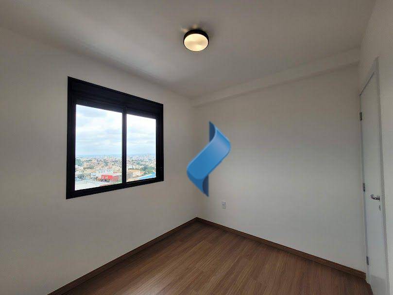 Apartamento para alugar com 3 quartos, 82m² - Foto 13