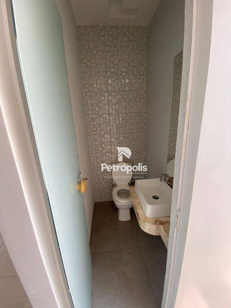 Casa à venda com 3 quartos, 114m² - Foto 14