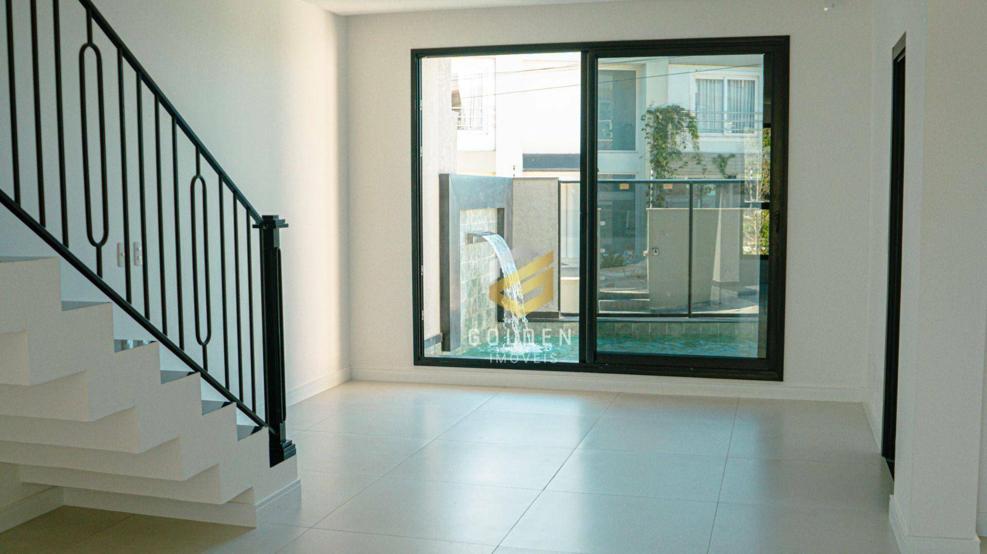 Sobrado à venda com 3 quartos, 200m² - Foto 2