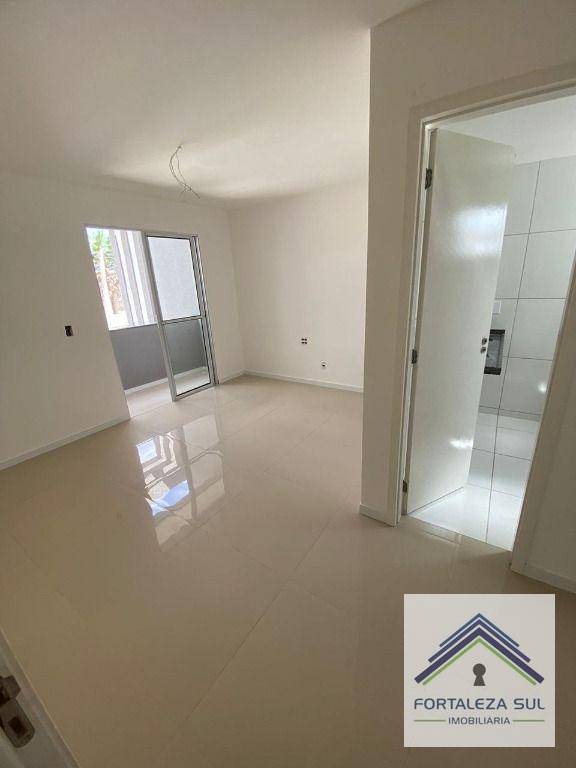 Casa à venda com 3 quartos, 100m² - Foto 12