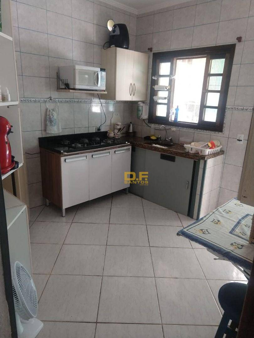 Casa à venda com 2 quartos, 1m² - Foto 3